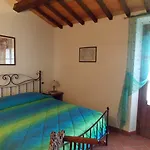 Casale Le Querciole Country house