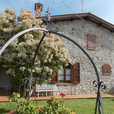 Casa di campagna Casale Le Querciole *